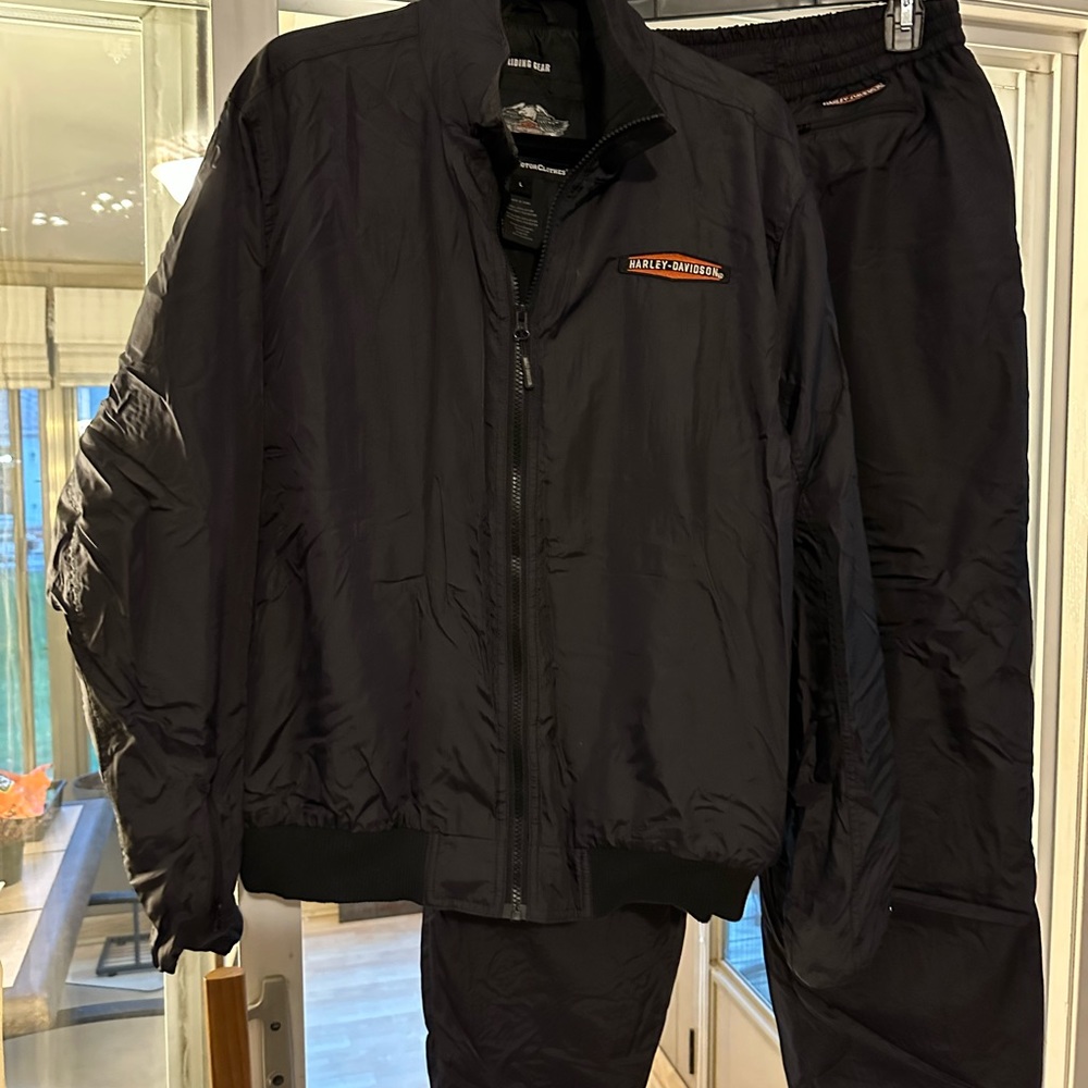 Harley-Davidson Riding windbreaker suit with heating controls.